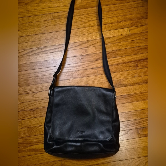 Coach Charles Messenger Bag Black Leather - Picture 5 of 9